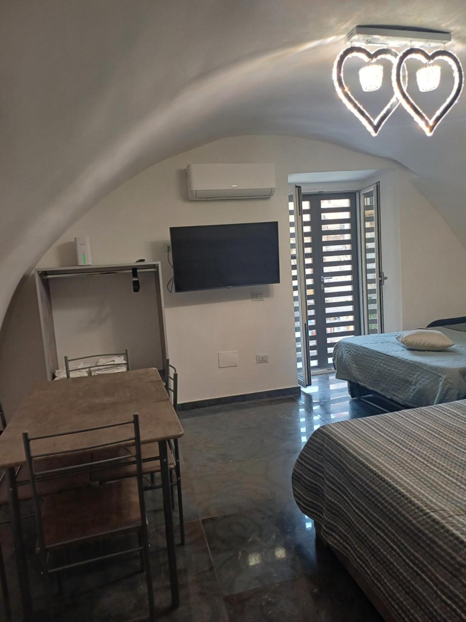 נאפולי Casa Vacanza Annamaria מראה חיצוני תמונה